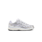 Nike P-6000 Blanco Azul Tint Sail Metálico Plata (W) - Blanco