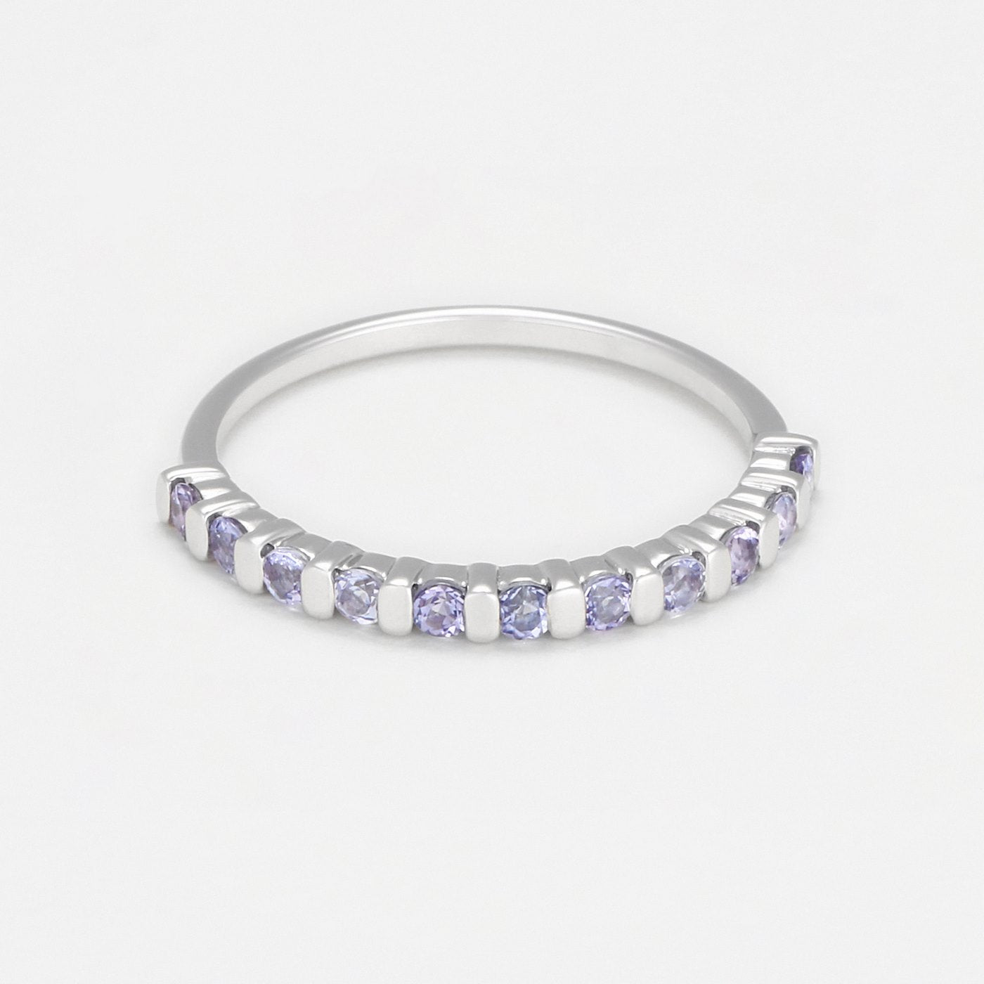 Anillo "Nadia" Tzn0.48/11 - Oro blanco 375/1000