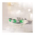 Anillo “Abaya” Diamantes 0.03/6 y Esmeraldas 0.60/3