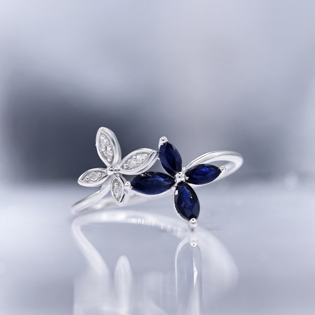 Bague "Héméra" Diamants 0,03/6 & Saphir 0,69/4 - Or Blanc 375/1000