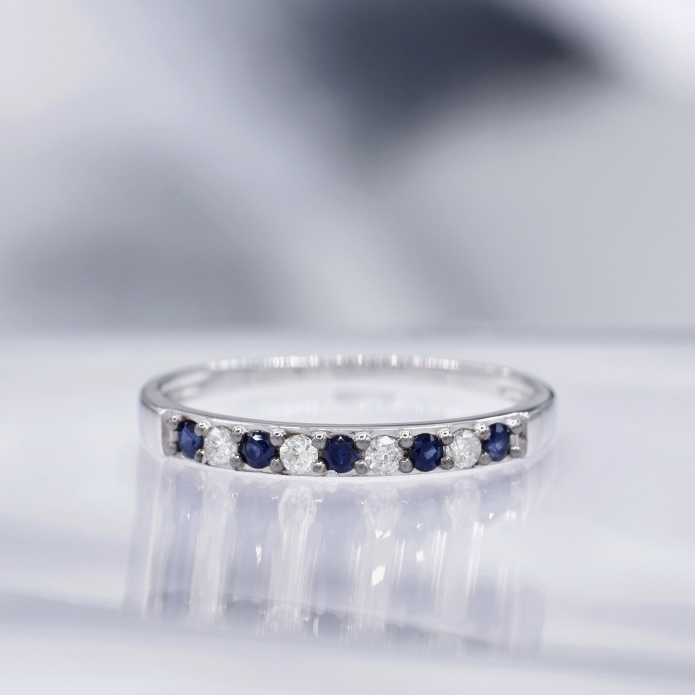 Bague "Séoul" Diamants 0,11/4 & Saphir 0,25/5 - Or Blanc 375/1000