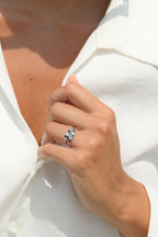 Bague "Saphir Elixir" D0,10/32 & Topaze Bleue 1,03/5 & Saphir 0,5/8 - Or Blanc 375/1000