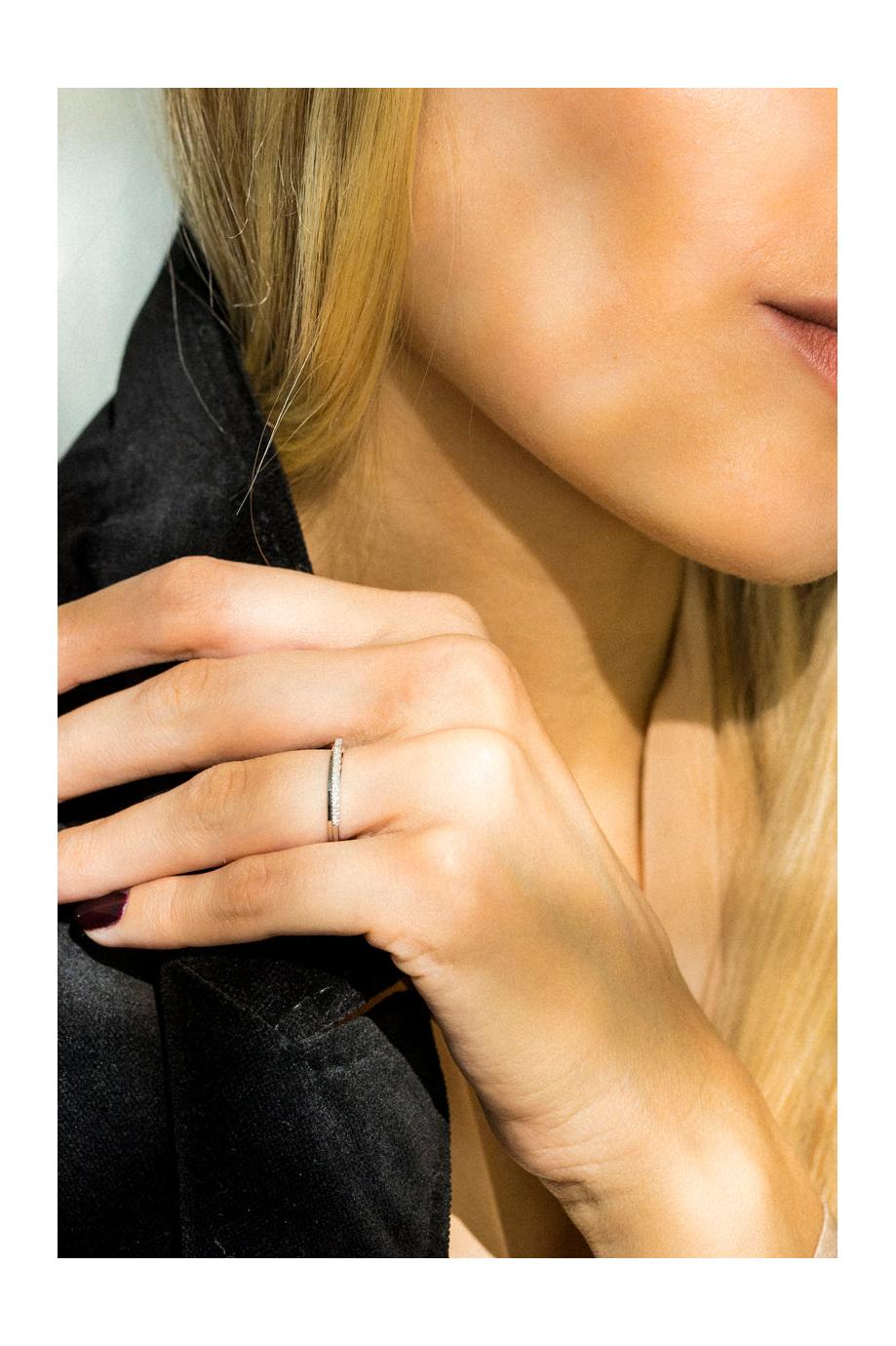 Anillo “Alianza Divina” Diamantes 0.12/24