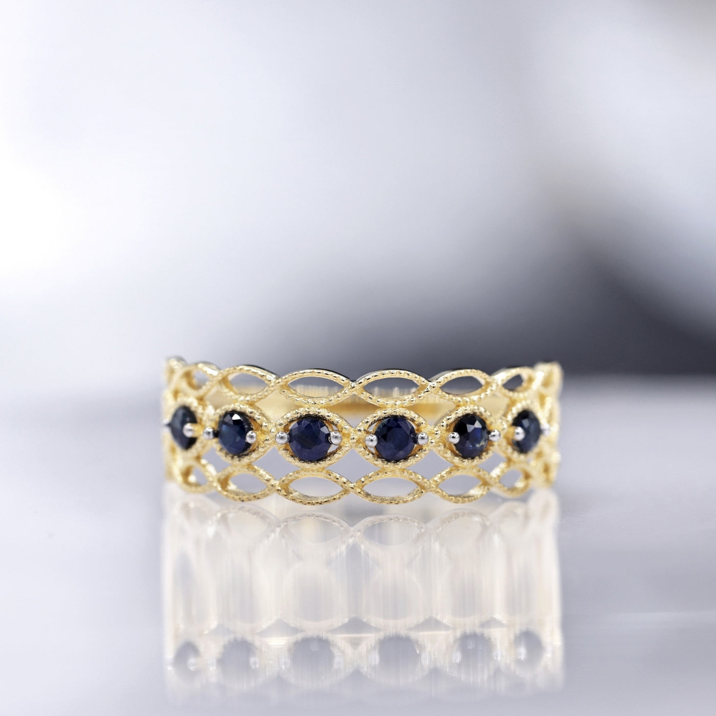 Anillo "Pianosa" Zafiro 0.38/6 - Oro amarillo 375/1000