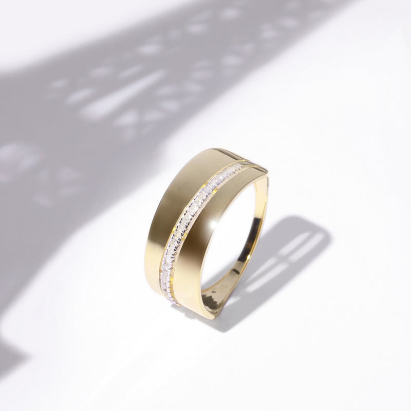 "Madison" Ring D0.10/23 - 375/1000 Yellow Gold