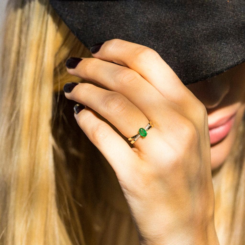 "Ambi" Ring D 0,035/10 Emerald 0,605/1 - 375/1000 Yellow Gold