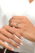 Bague "Ambi" D 0,035/10 Emeraude 0,605/1 - Or Jaune 375/1000