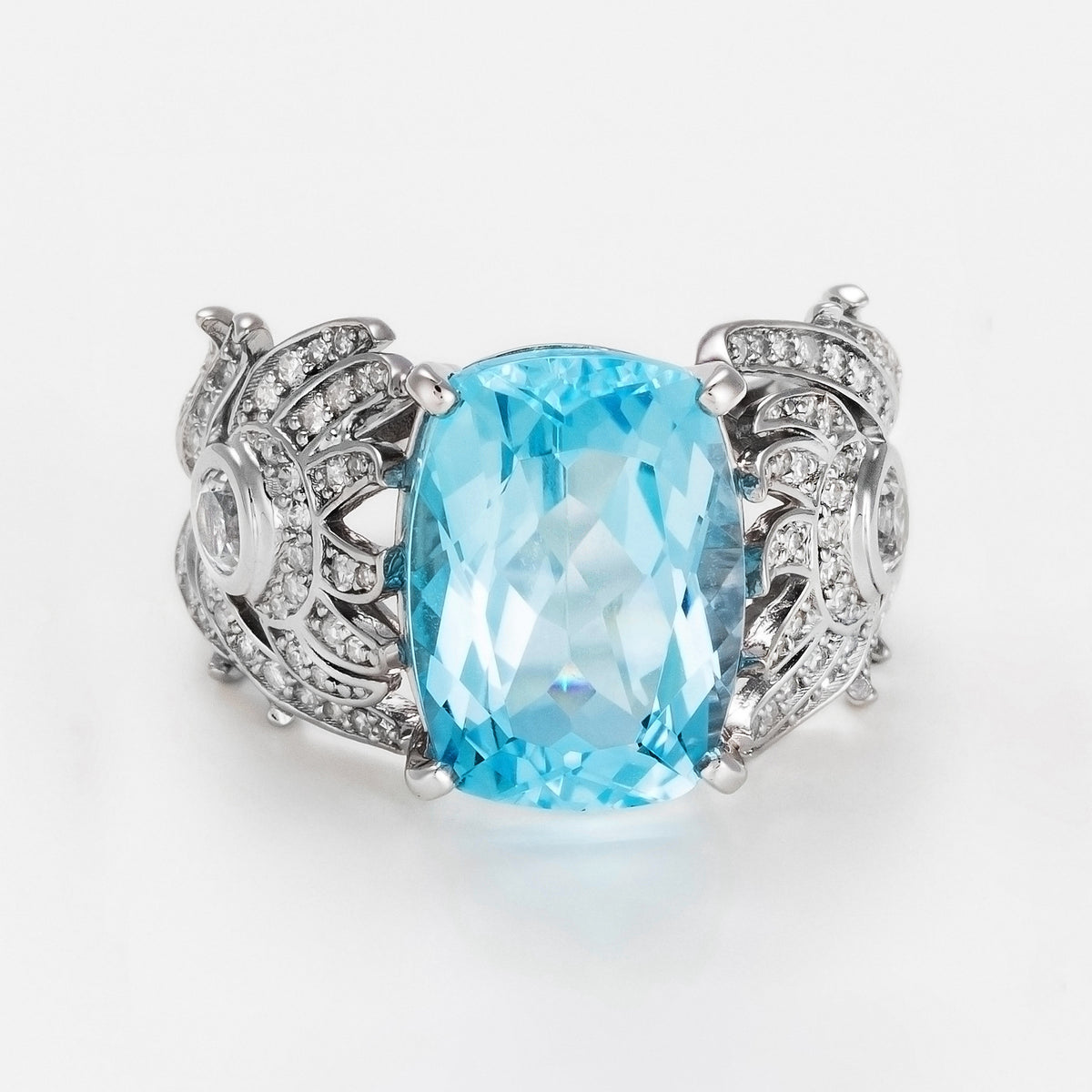 Bague "Toliara" D 0,549/118 Blue Topaze 7,07/1 - Or Blanc 375/1000