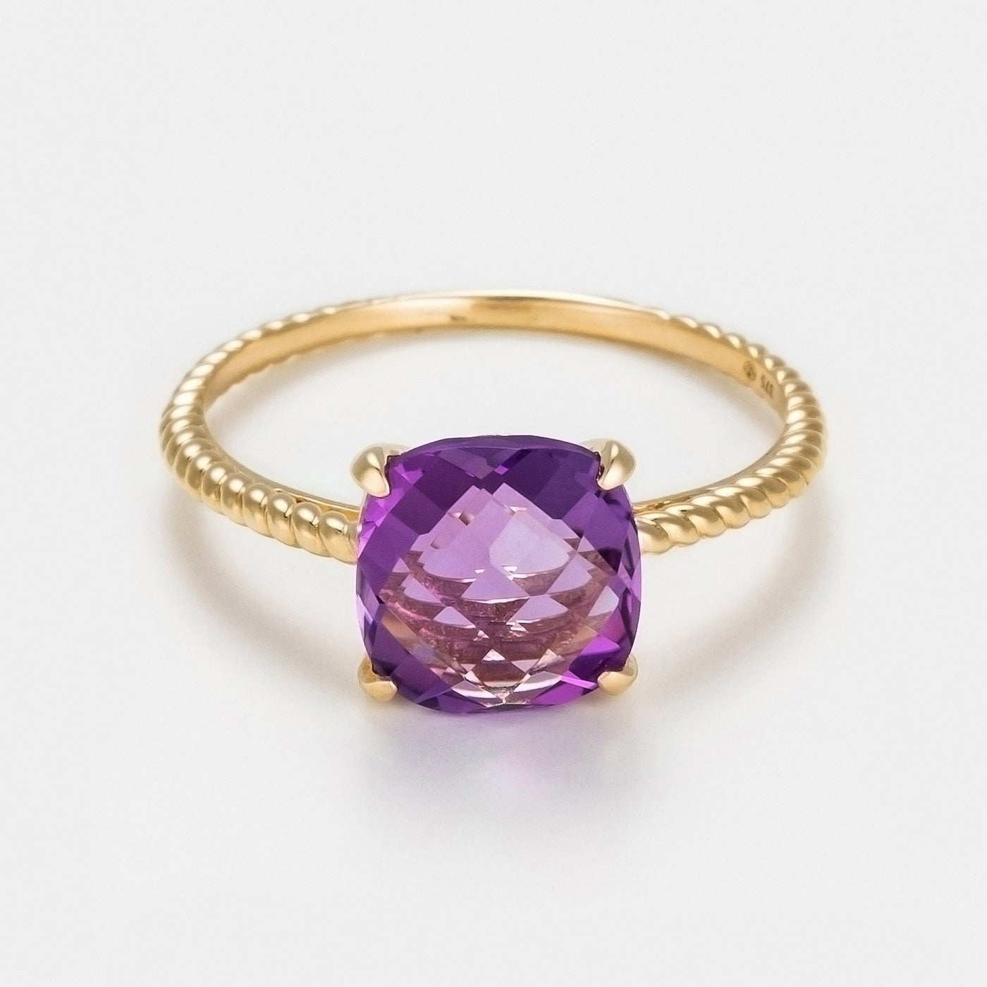 Anillo "Ihosy" Amatista 3.15/1 - Oro amarillo 375/1000