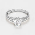 Anillo "Sirana" D 0,106/10 topacio blanco 1,55/1 - Oro blanco 375/1000