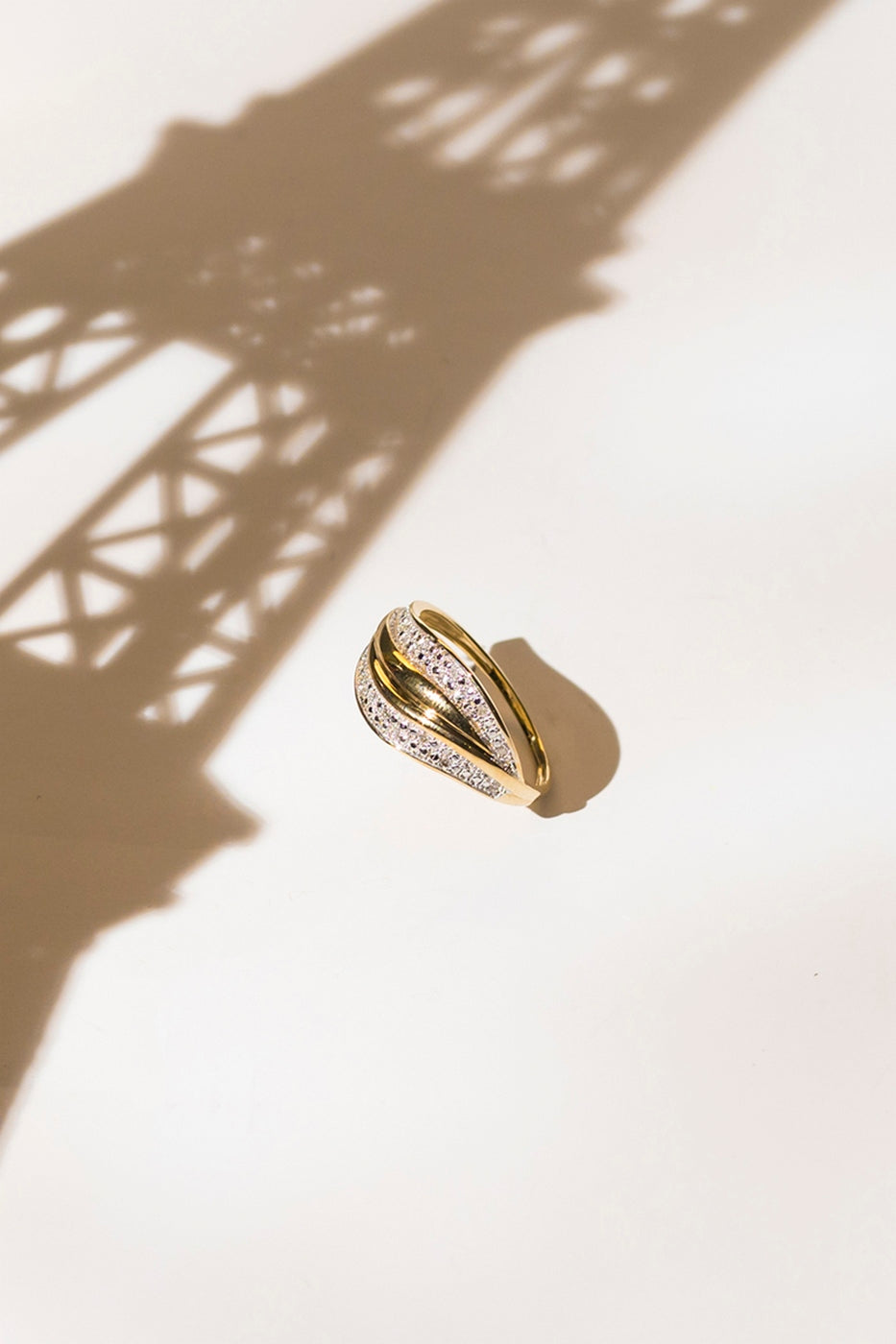 Anello "Tolanaro" D 0,053/15 - Oro giallo 375/1000