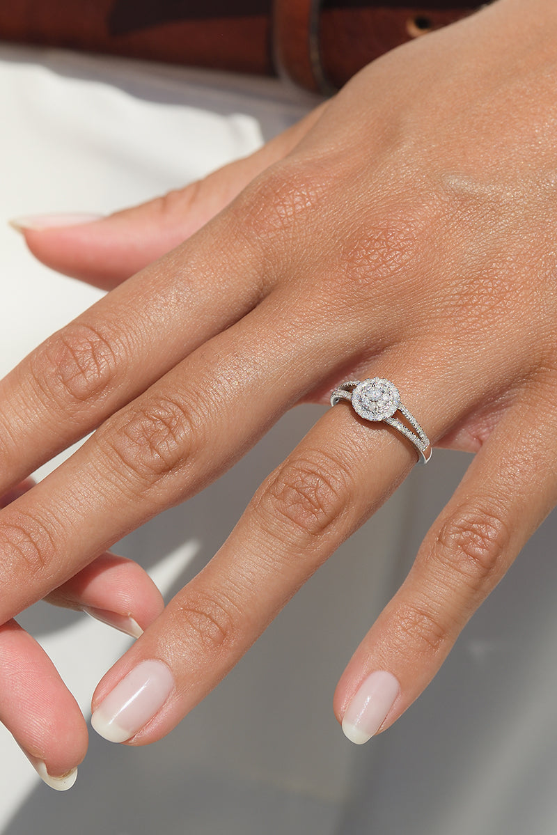 Bague "Jaya" D 0,482/61 - Or Blanc 375/1000