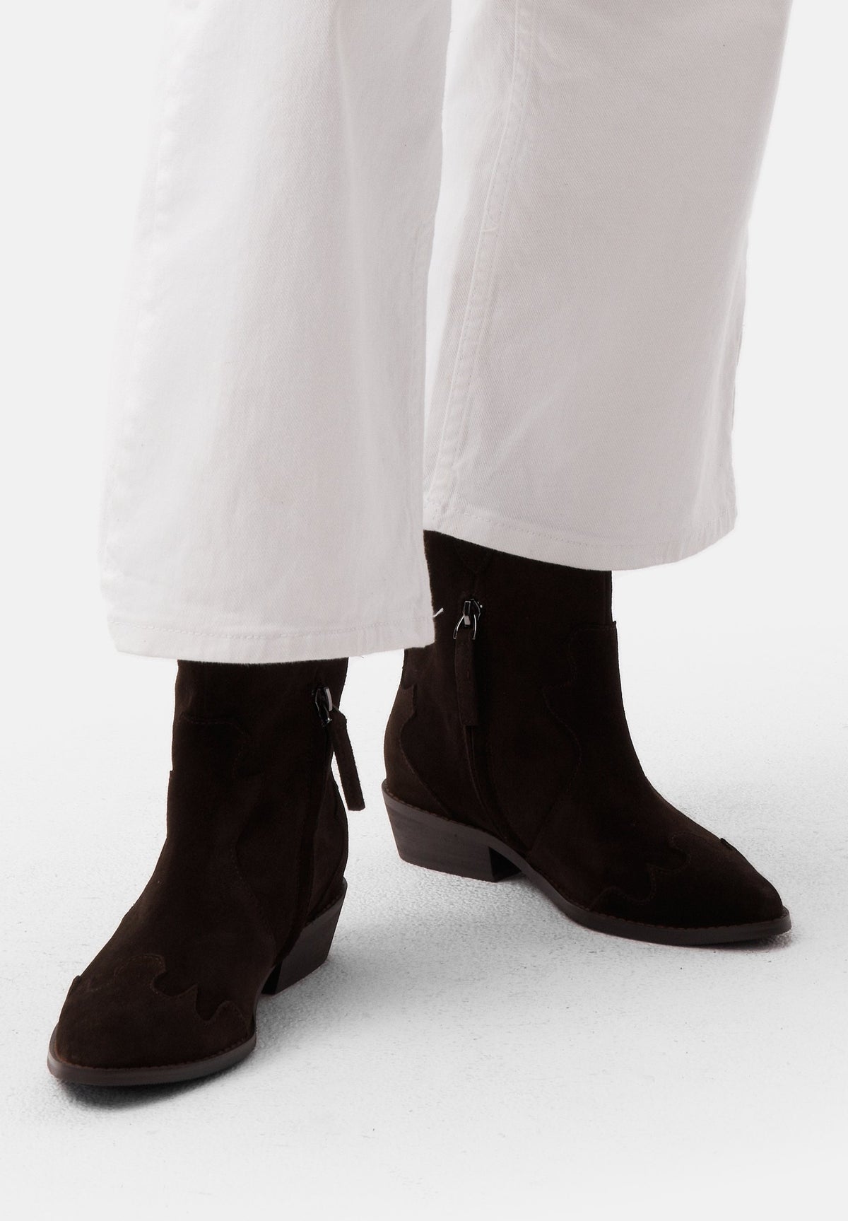 Walk Between Stars Ankle Boots - Brown