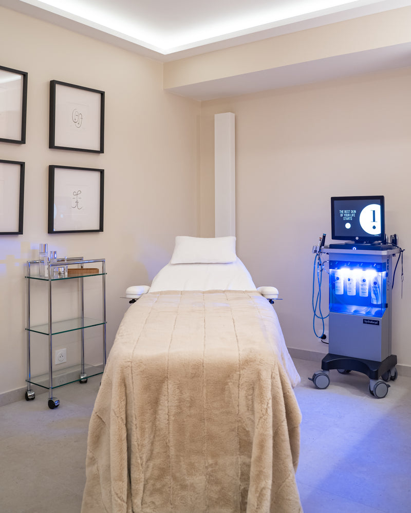 SPA Black Door Paris 8 - Rituel Glow & Relax 3h - Massage Signature Black Door 1h + Soin Du Visage Eyglo Bioeffect 1h + Accès Spa 1h - 1 personne