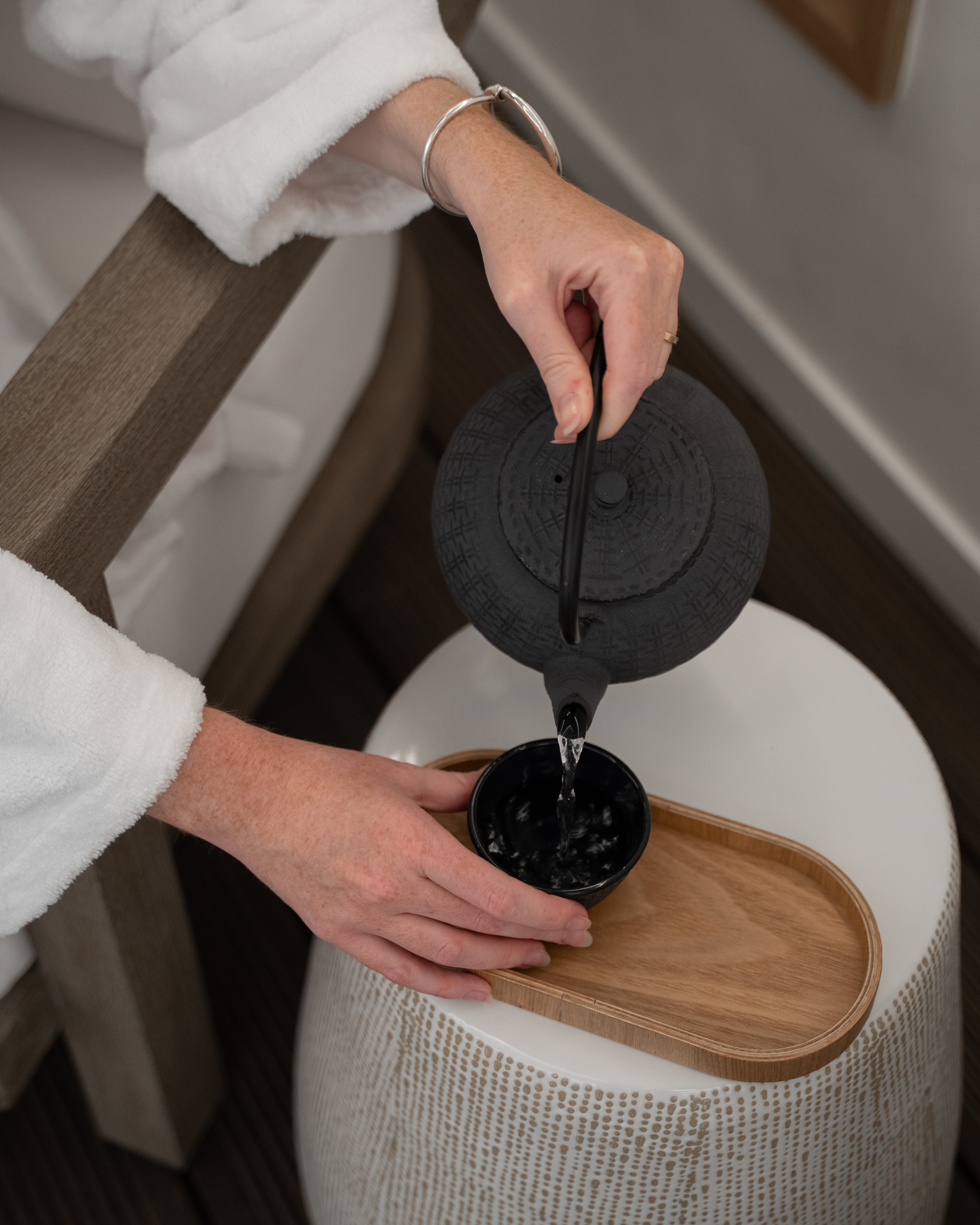 Spa Black Door Paris 8 - Rituel Glow & Relax 3H : Massage Signature 1H,  Soin Du Visage Bioeffect 1H et Accès au Spa 1H (1 Personne)