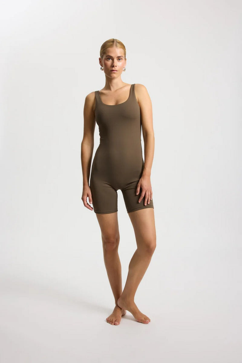 Body Soft All Day - Dark Brown