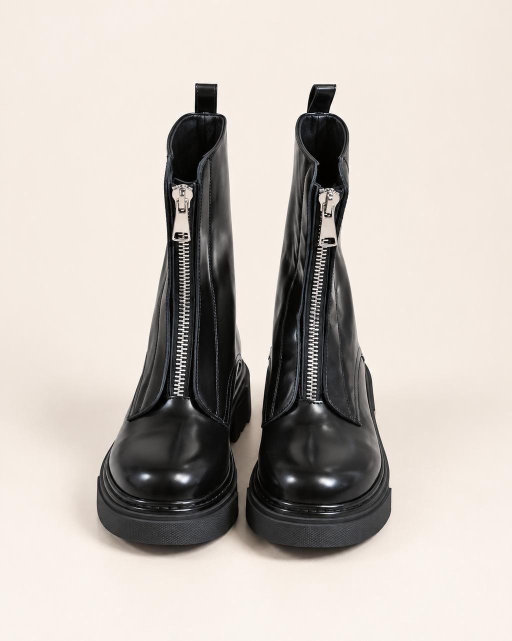 CAZABAT – Zipboot - Boot In Black Lambskin, sorte læderstøvler med sølvfarvet lynlås foran