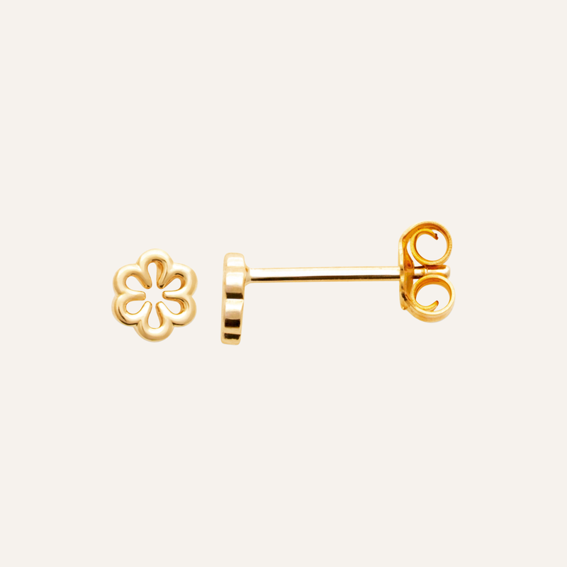 Instants Plaisirs – Boucles D'Oreilles "Augustine" Plaqué Or, boucles d'oreilles dorées en forme de fleur, sur fond uni clair