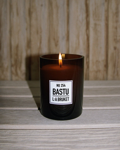 254 - Woody Scented Candle - 260g