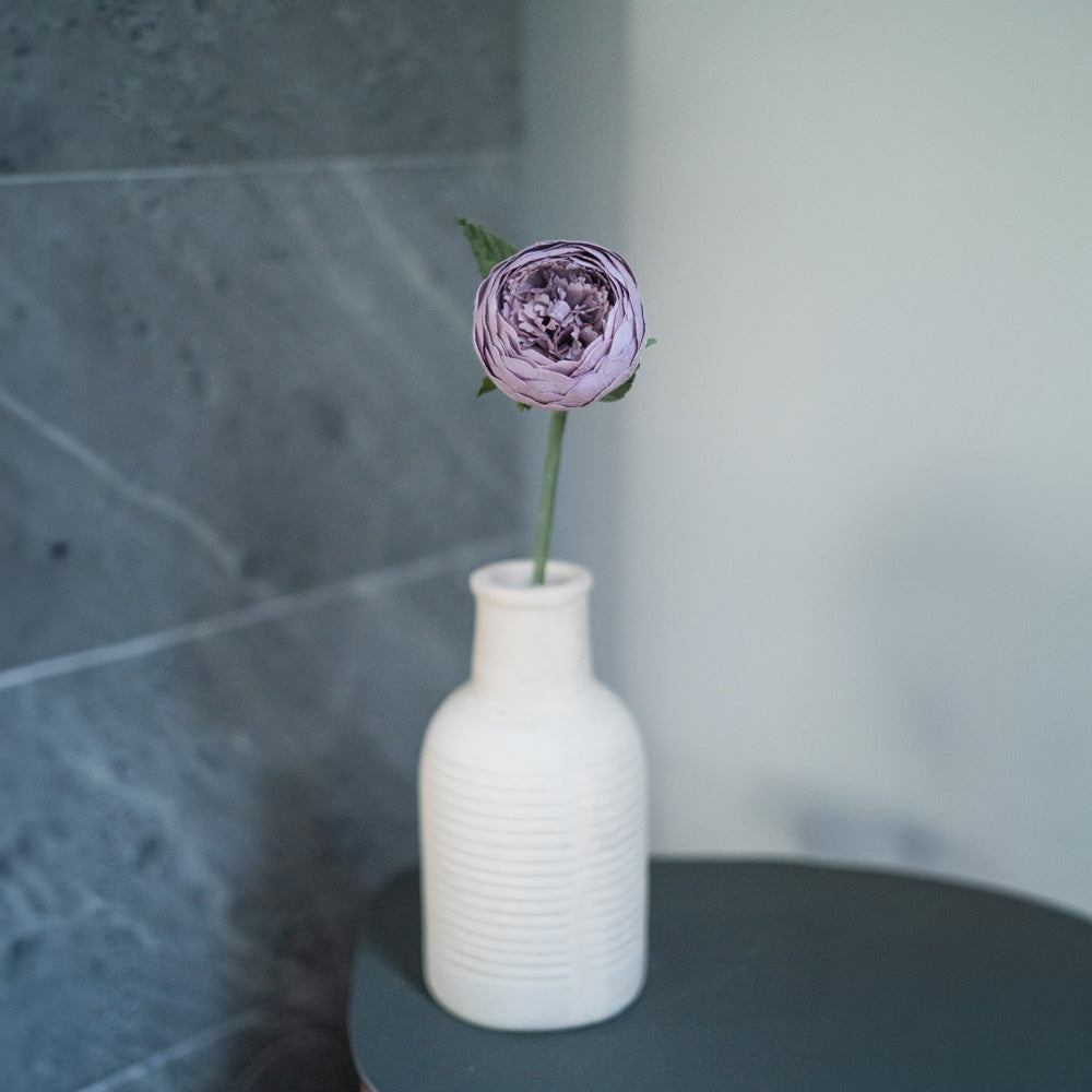 Bocciolo di peonia in carta malva