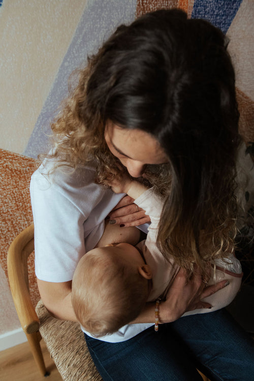 Albane – Le Tee-Shirt D’Allaitement Tout Blanc