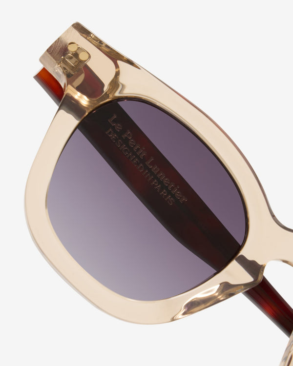 Gafas de sol Bruce Champagne: montura de mariposa de acetato y metal, vista de tres cuartos