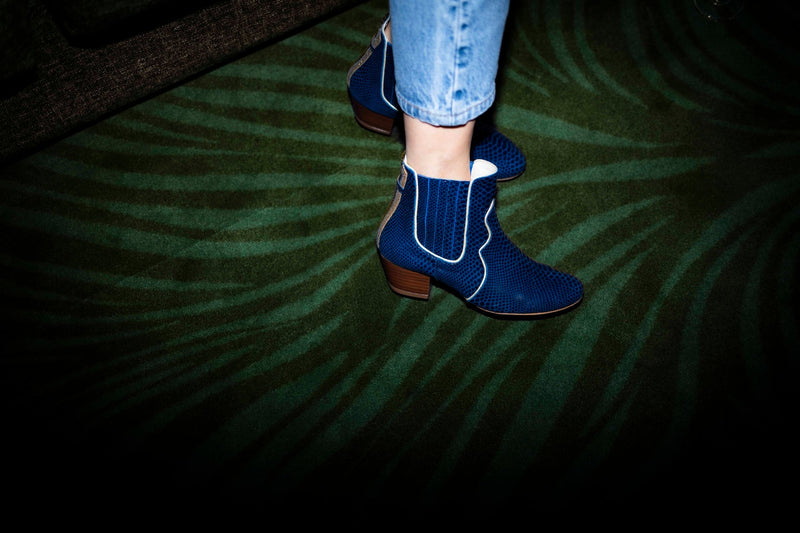 Bullit - Centrist Blue Metallic Print