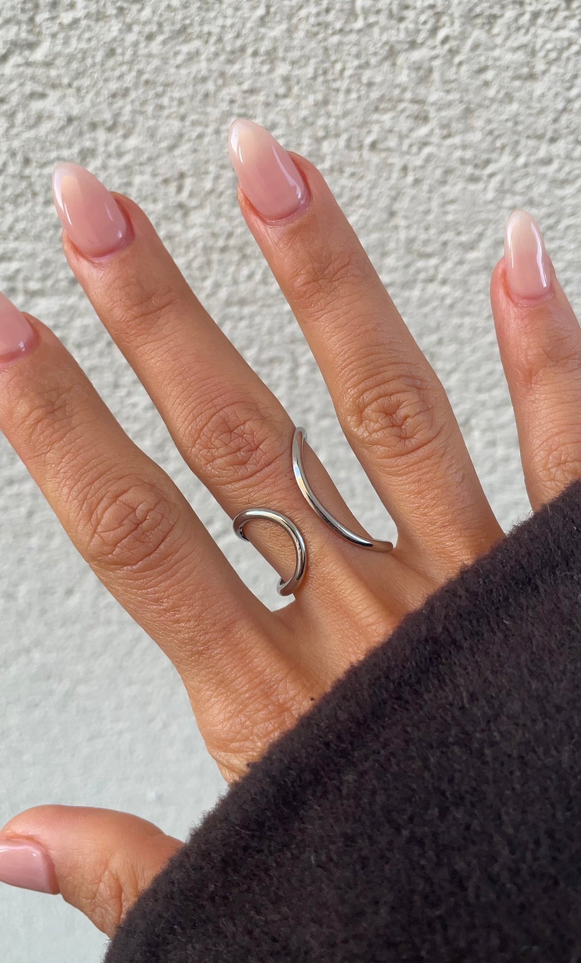Thin Embrace-ring