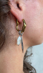 Oval Pearl Earrings