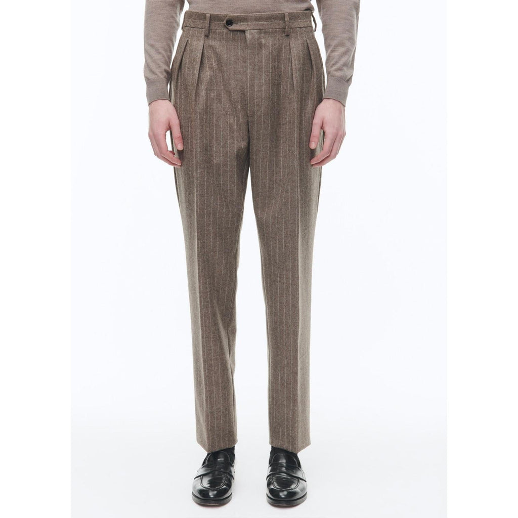 2-Piece Fitted Wool Flannel Suit - Chestnut