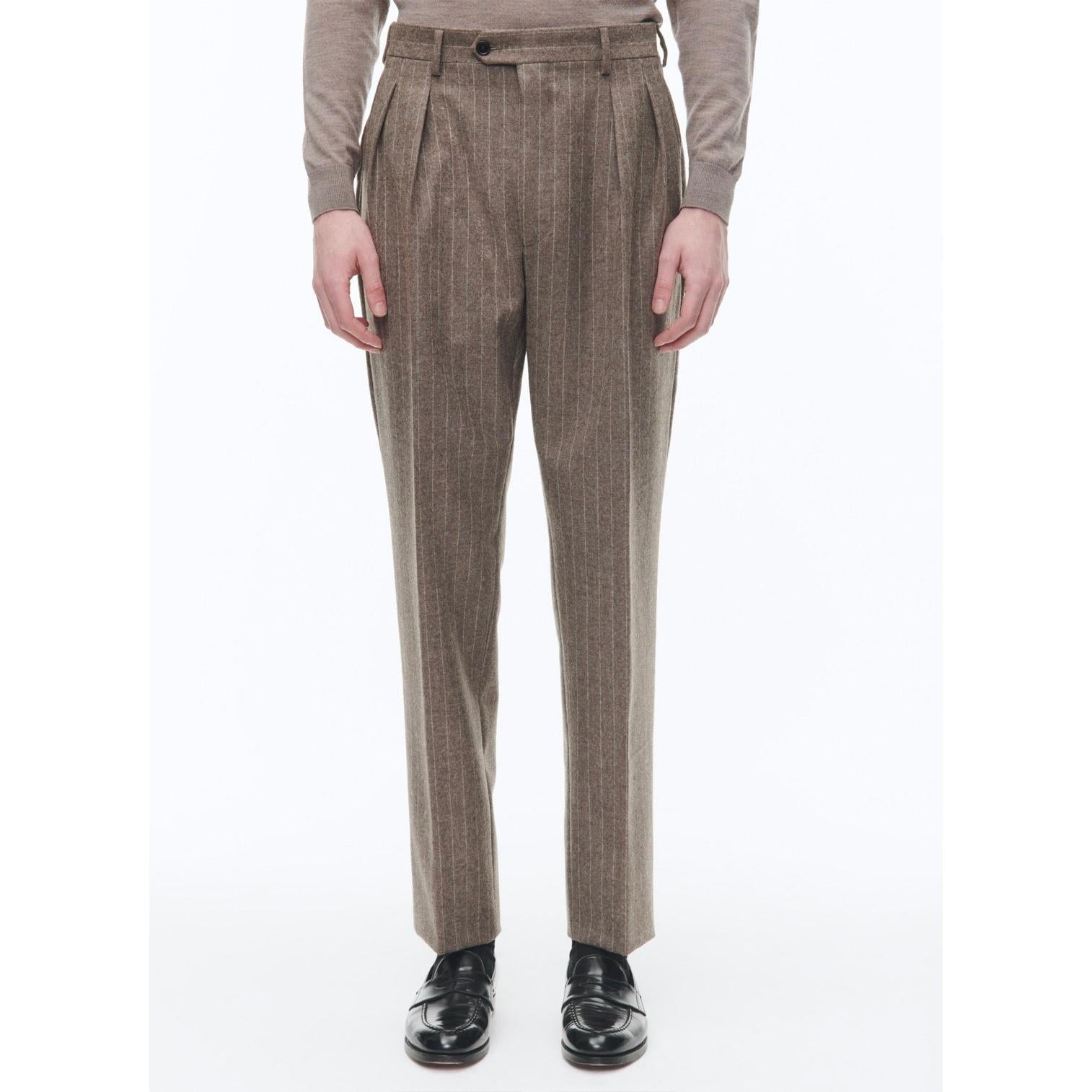 2-Piece Fitted Wool Flannel Suit - Chestnut