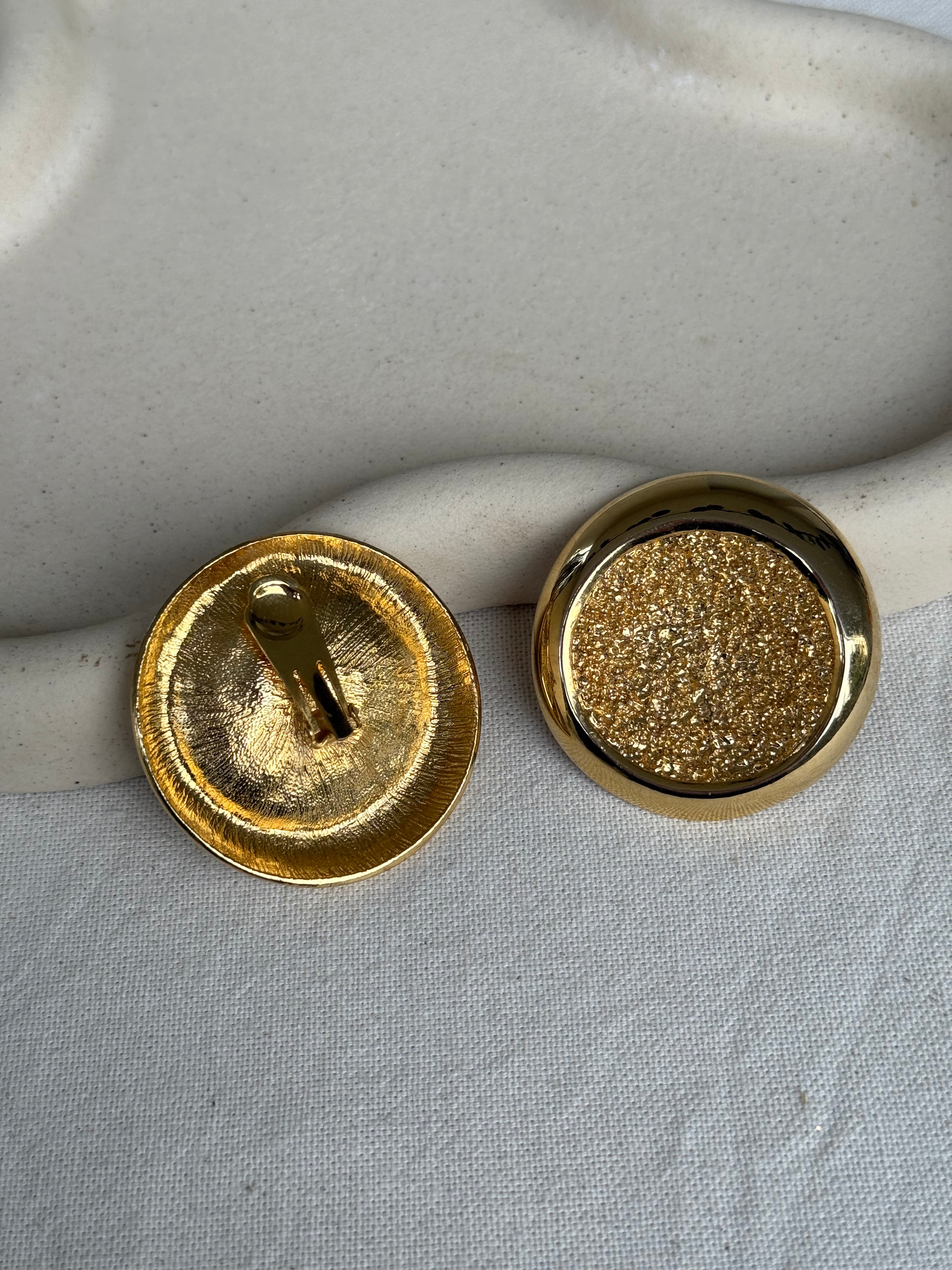 Pendientes Vintage - Redondos Dorados Texturizados XXL