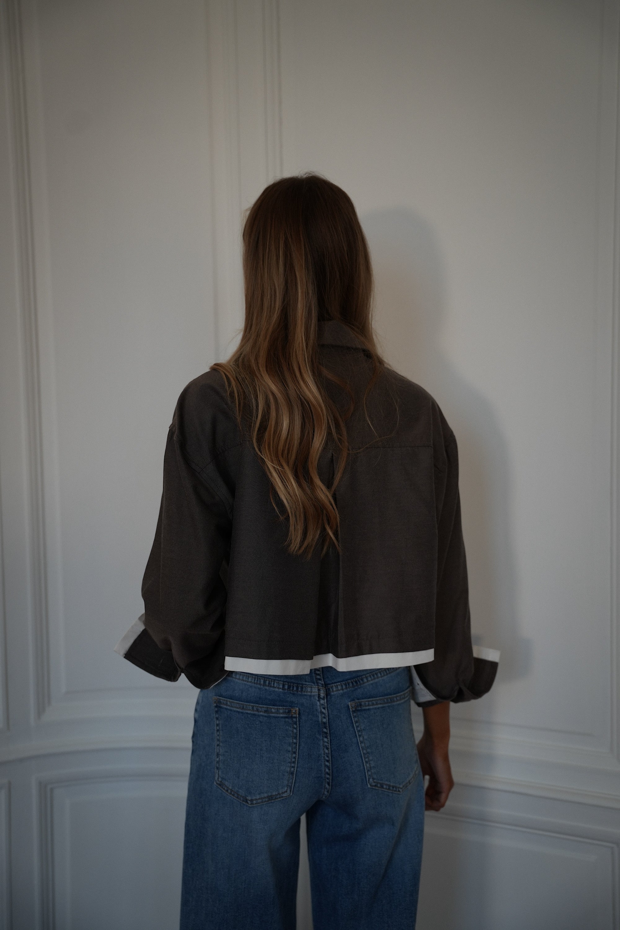 Valencia Taupe - Crop Shirt
