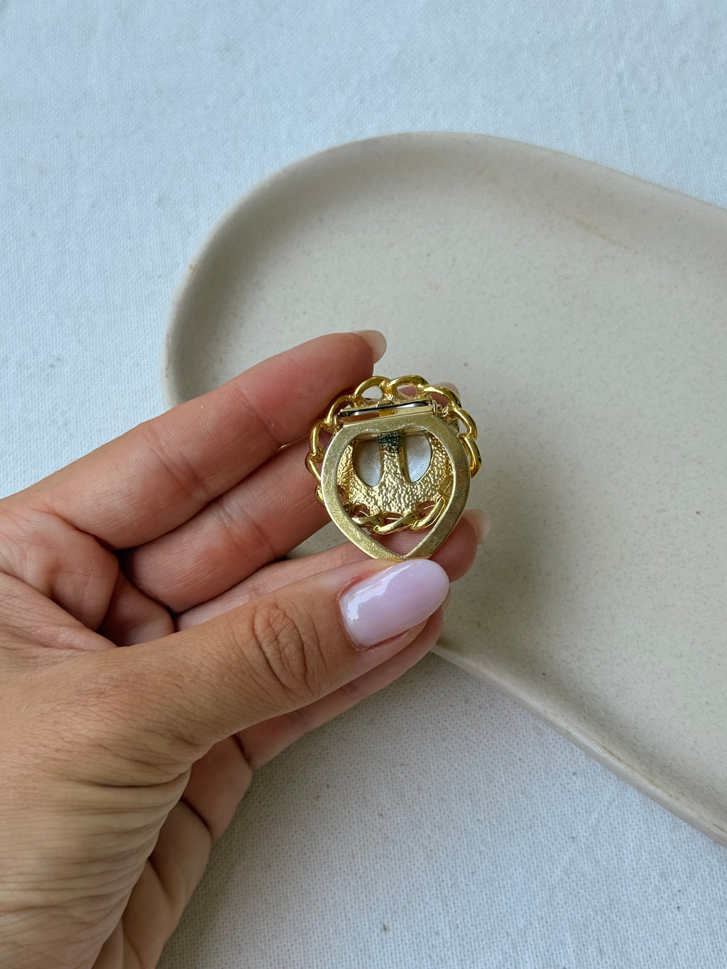 Vintage Scarf Ring - Central Pearl and Gold-Tone Border
