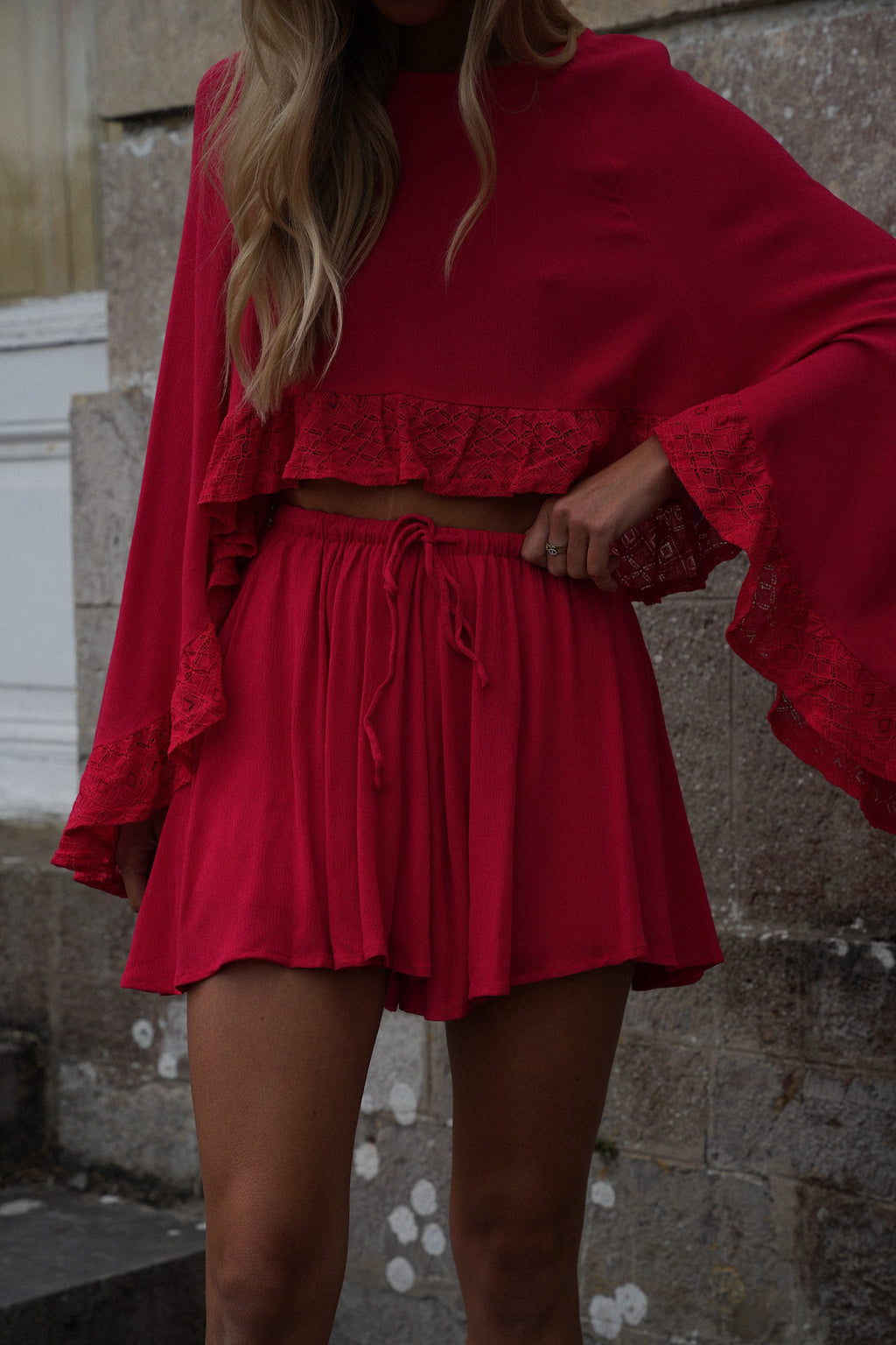 Elea Flowy Shorts - Red