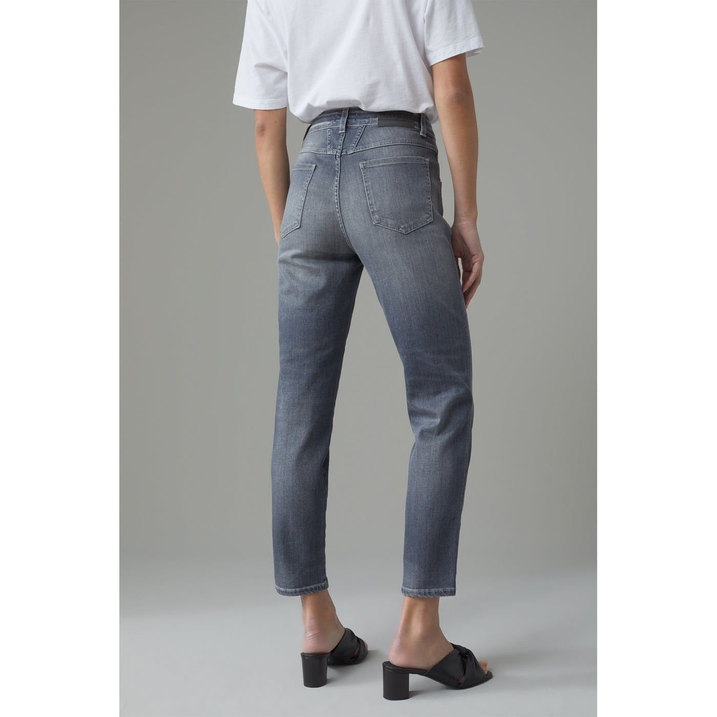 Jean Pedal Pusher - Gris Medio - Mujer