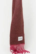 Closed - Scarf