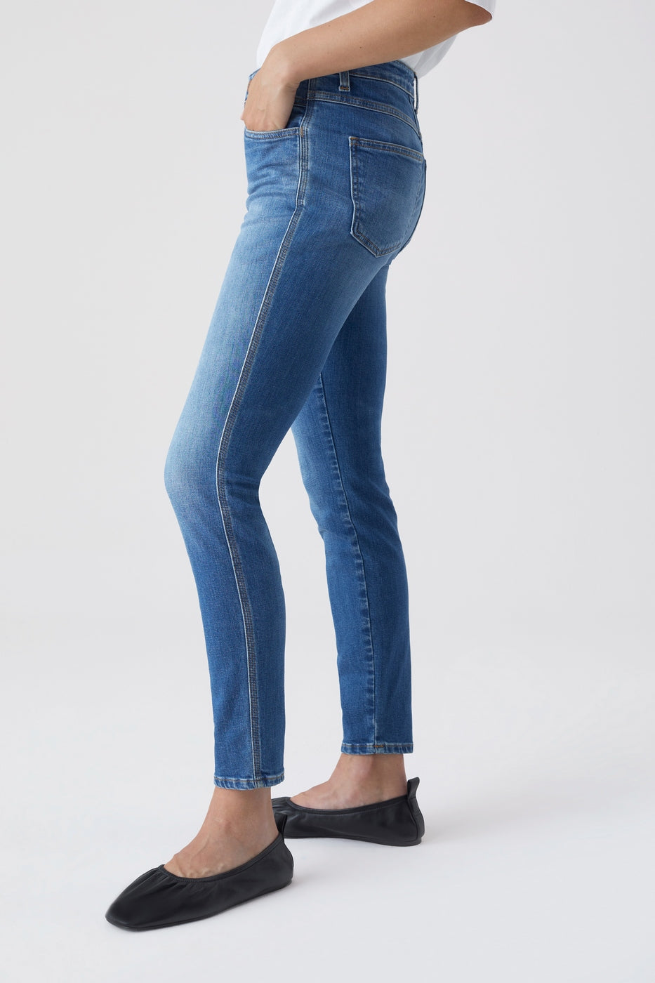 Skinny Pusher Jeans - Mid Blue - Women
