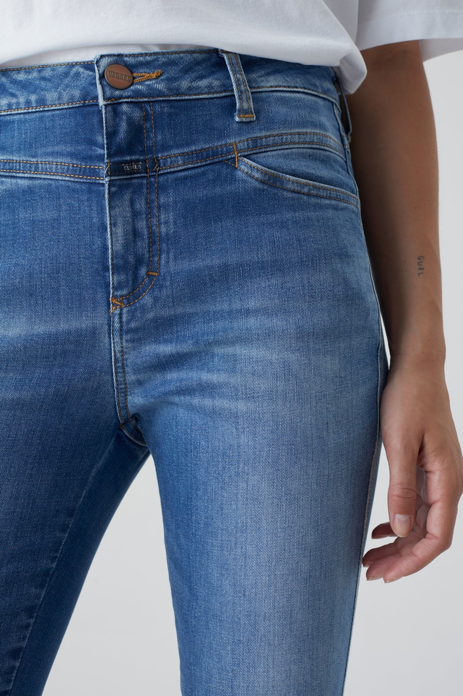 Skinny Pusher Jeans - Mid Blue - Women