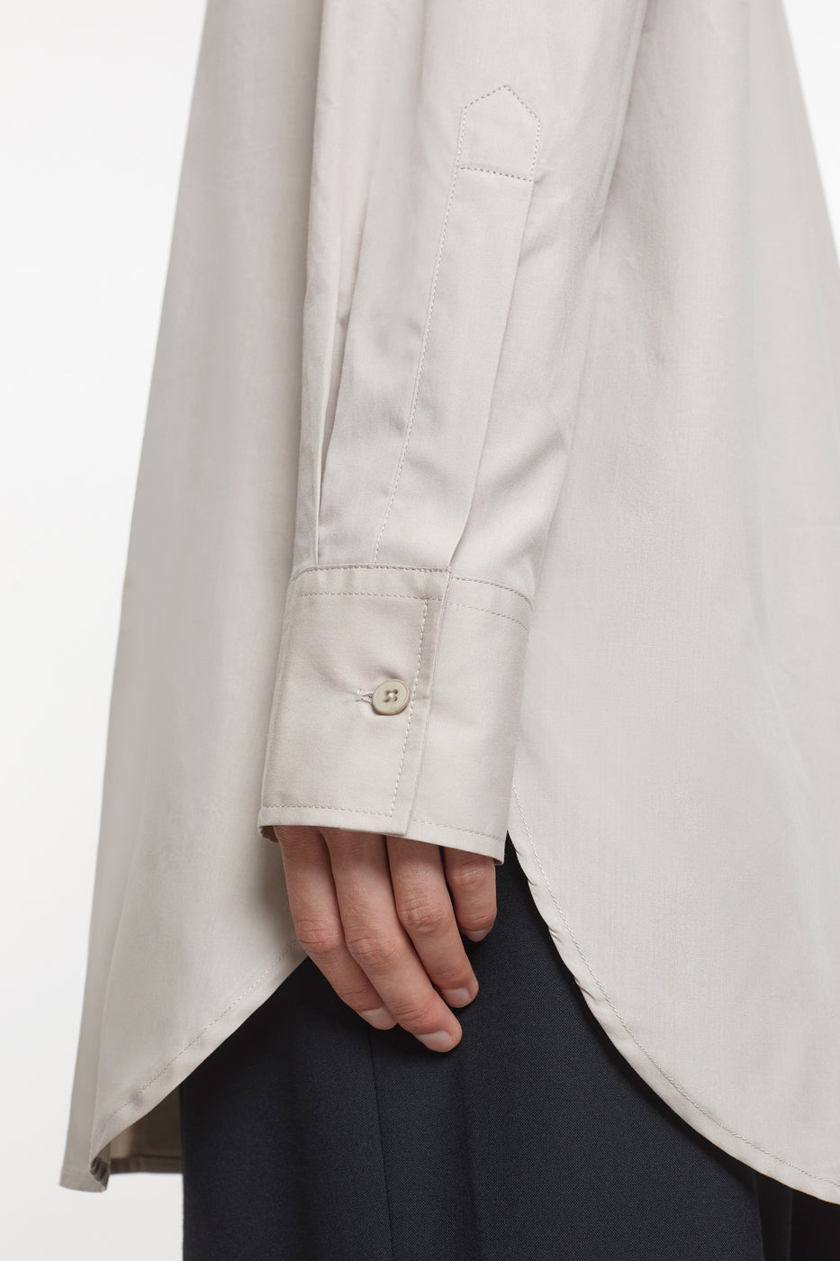 Camisa Larga Ajustada - Plaster Beige - Mujer