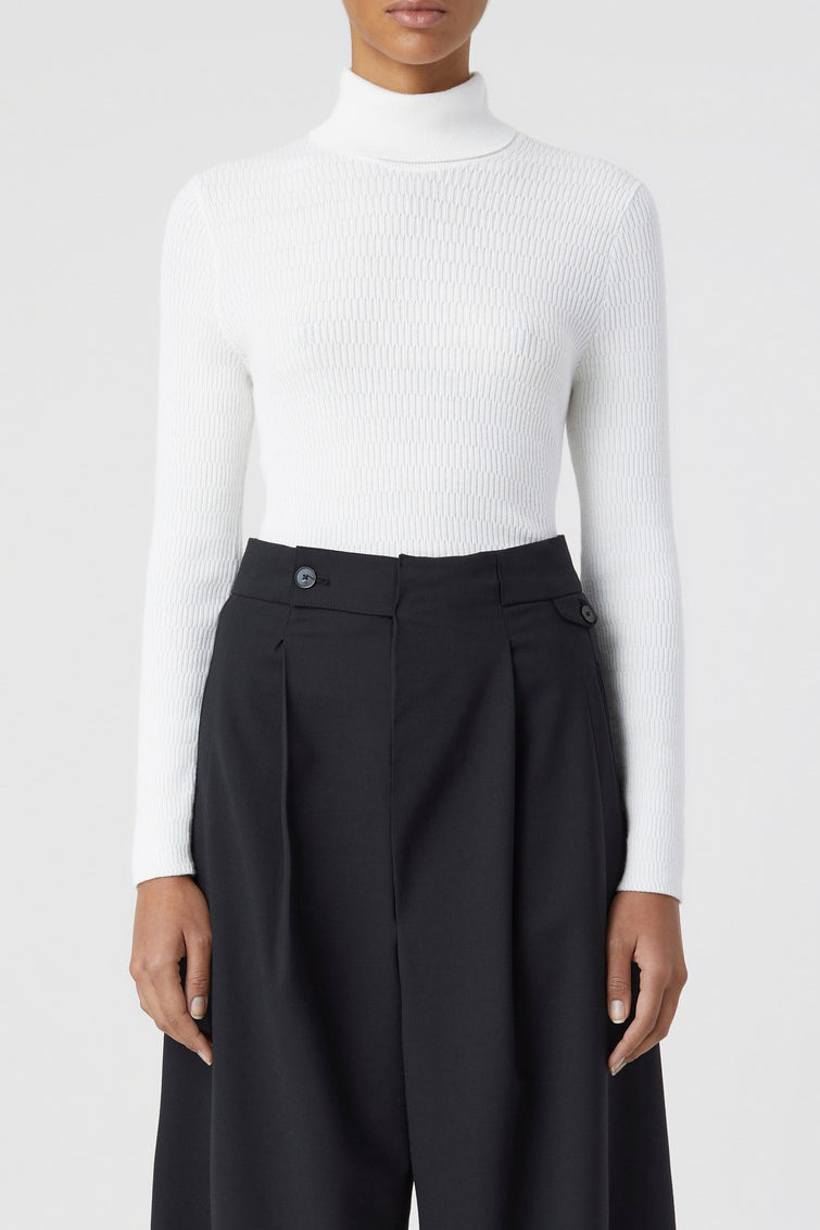 Turtle Neck Long Sleeve - Ivory - Mujer