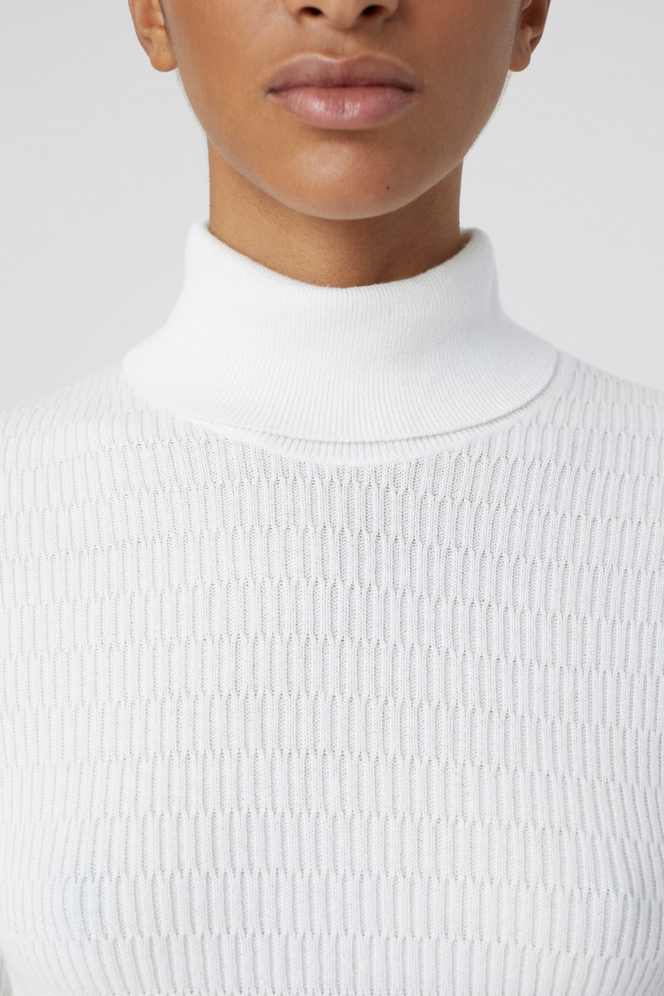 Turtle Neck Long Sleeve - Ivory - Mujer