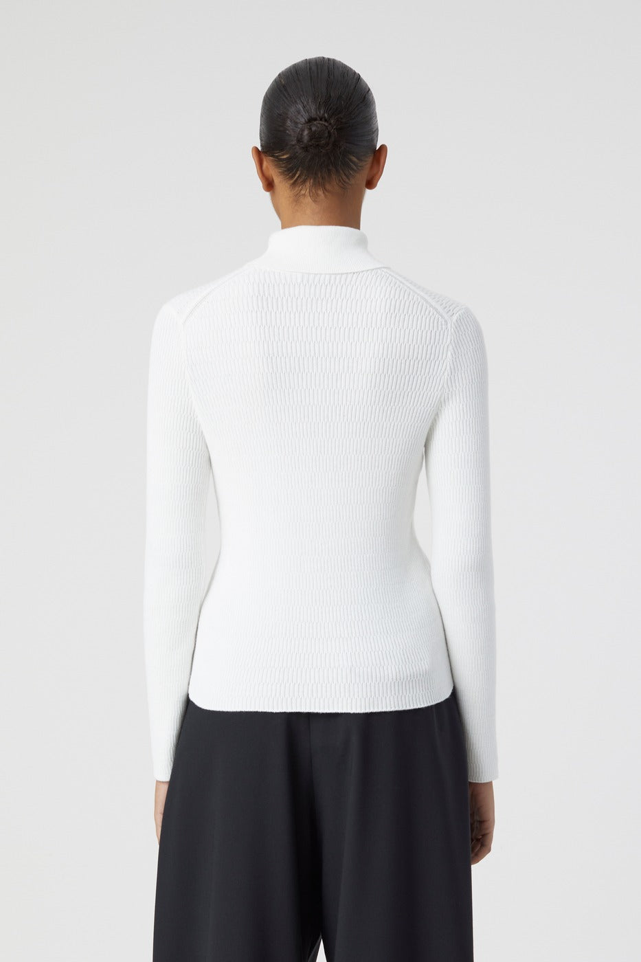 Turtle Neck Long Sleeve - Ivory - Mujer