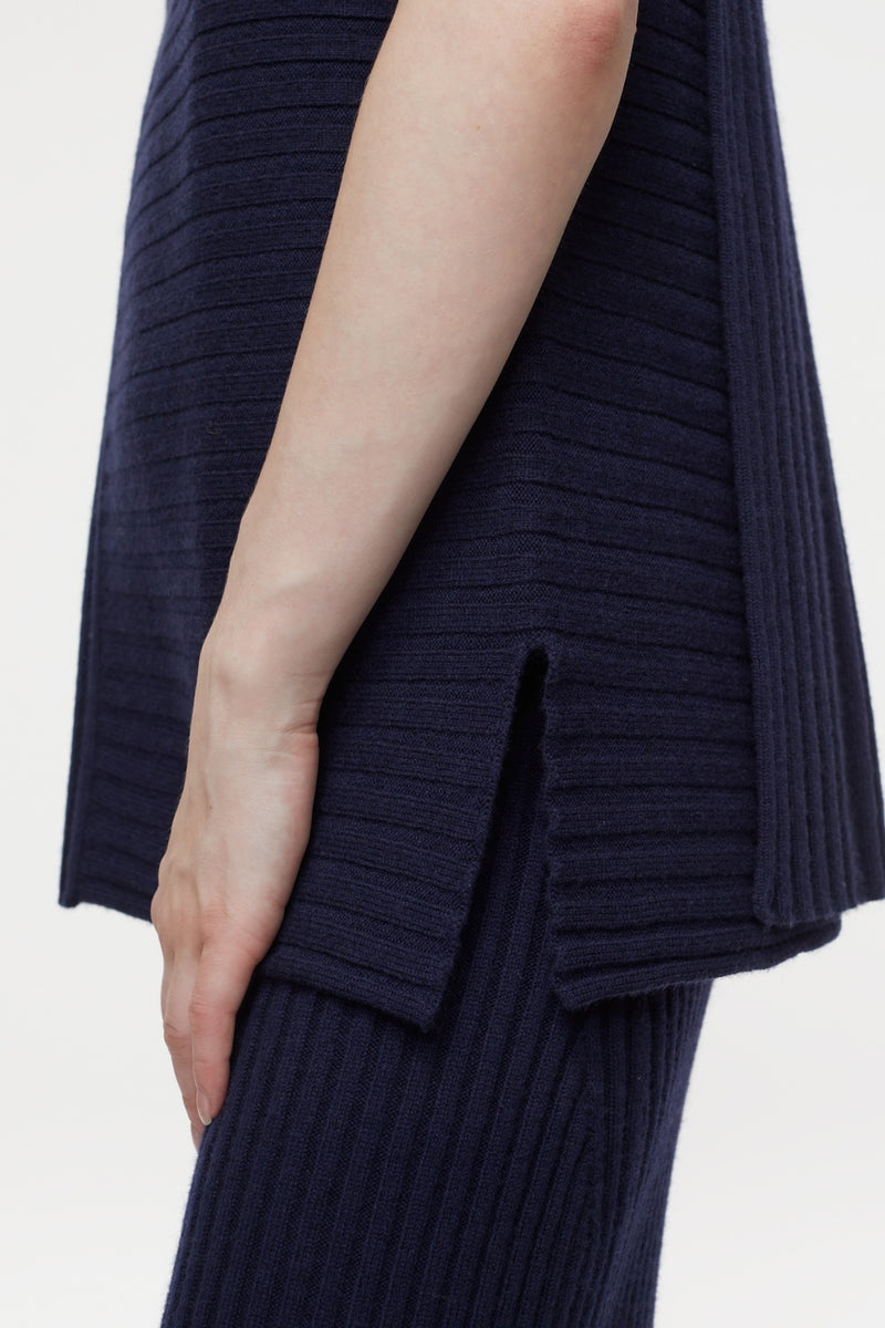 Vest With Slits - Dark Night - Femme