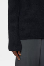 Closed - V Neck Long Sleeve - Black - Women