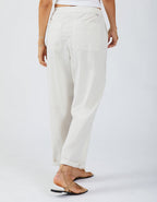 Pantalón Parachute Capri - Cloudy Grey - Mujer