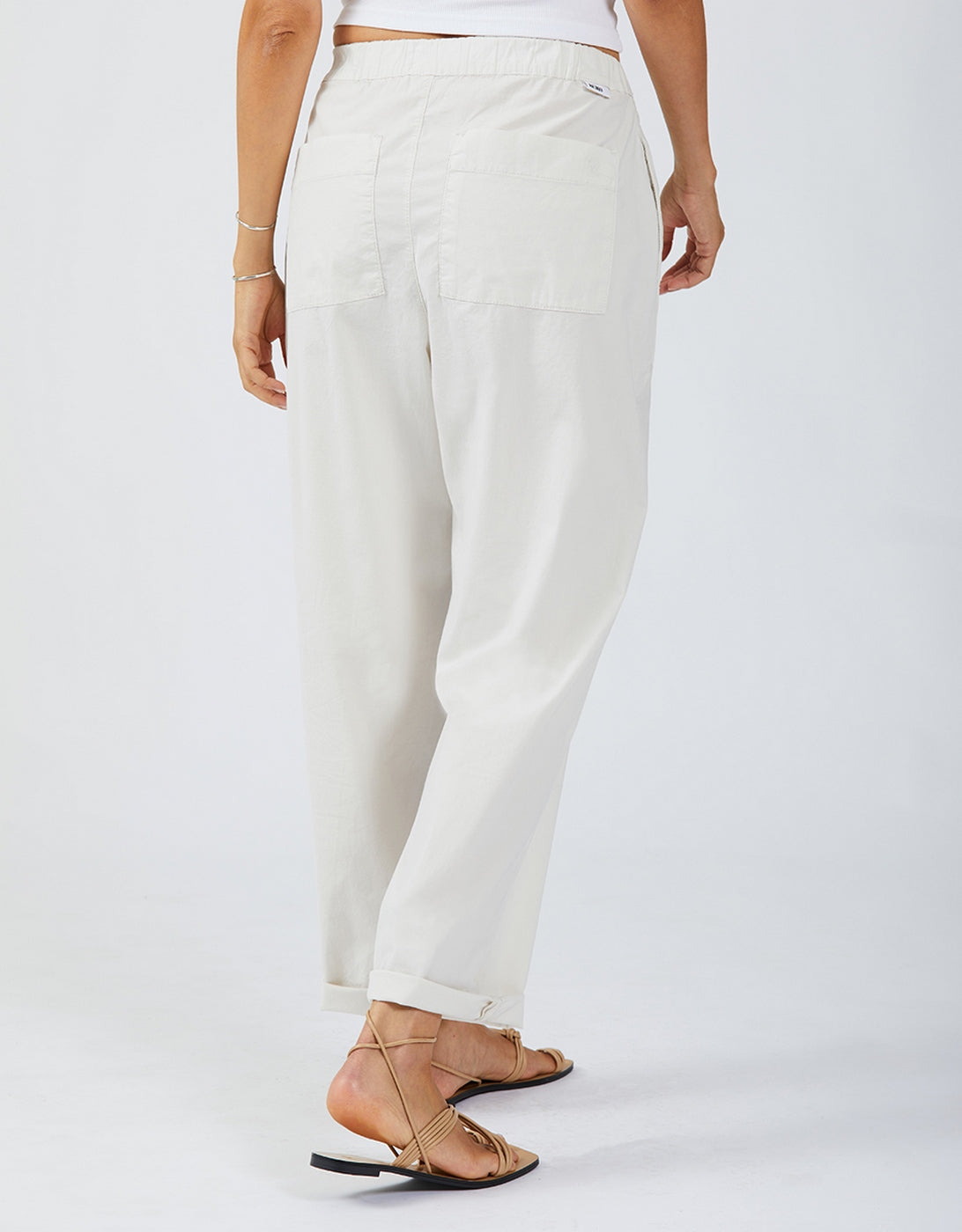 Pantalón Parachute Capri - Cloudy Grey - Mujer