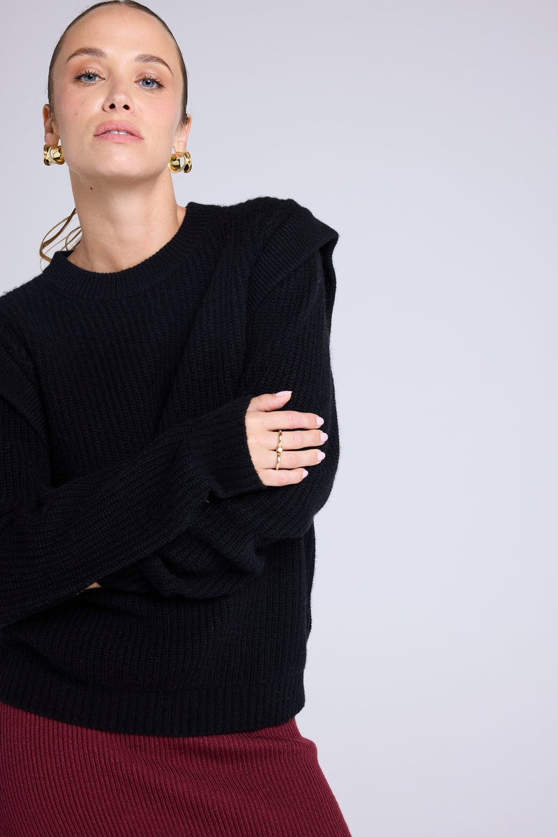 Pull Col Rond Epaules Structurées Carla - Noir