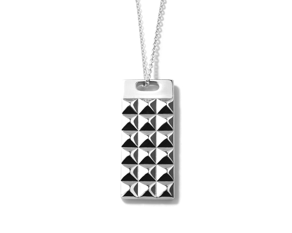 Collar pirámide de 7 g