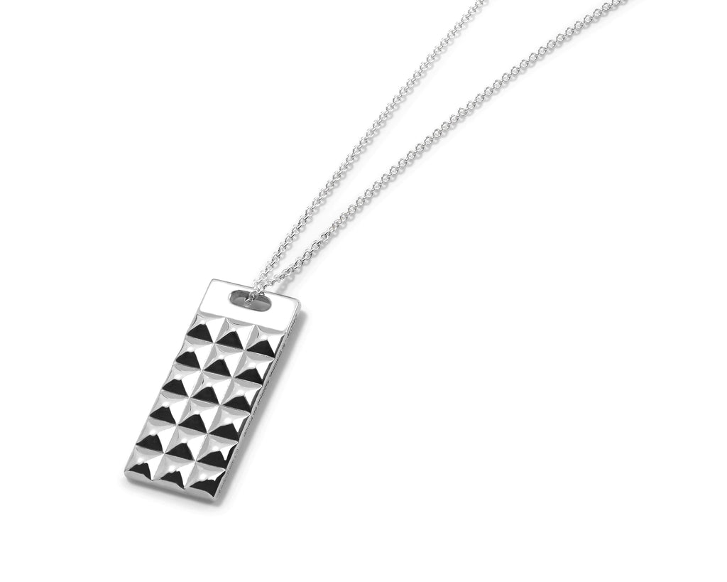 Collar pirámide de 7 g
